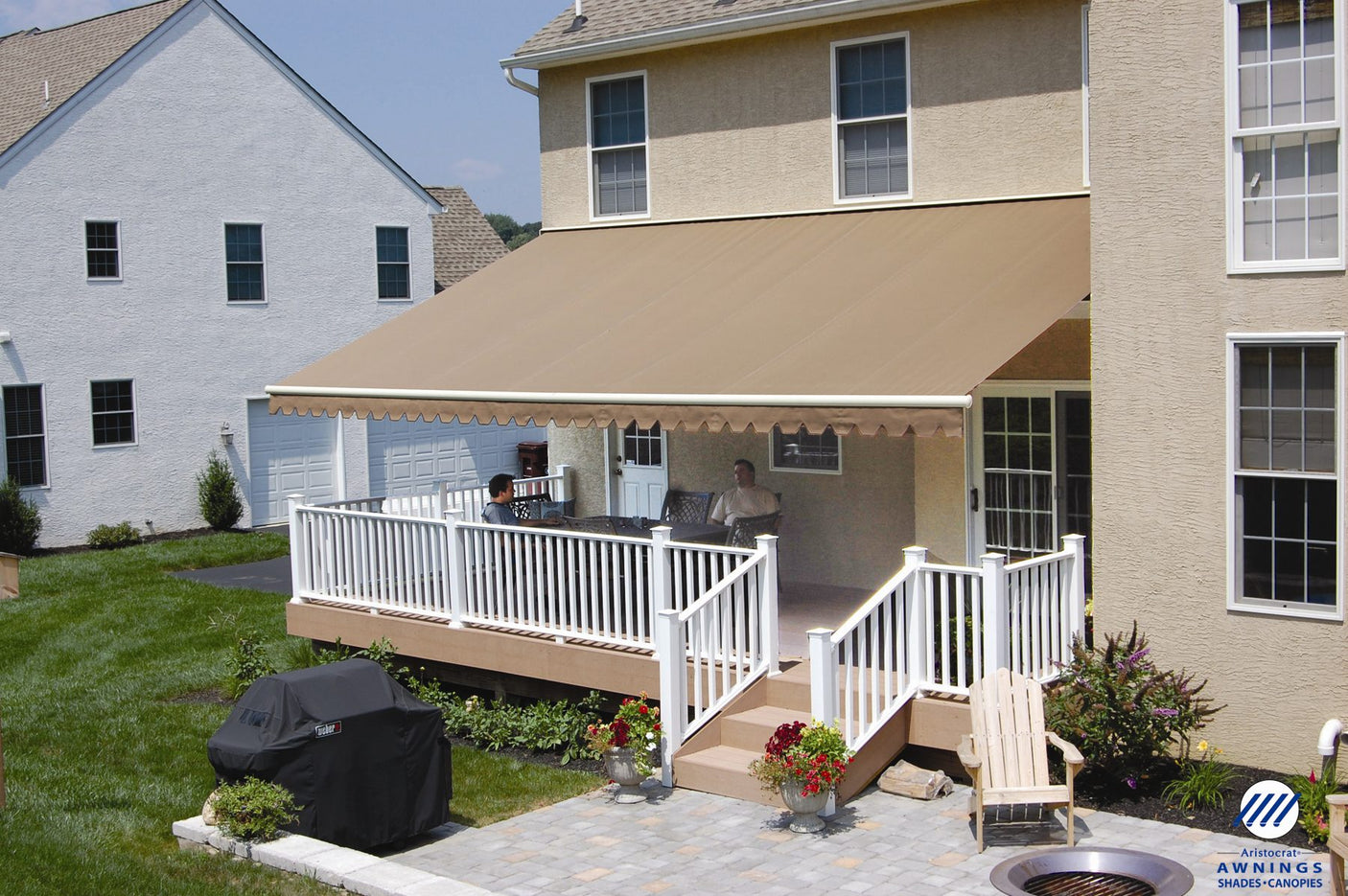 SummerSpace® Traditional Retractable Awning